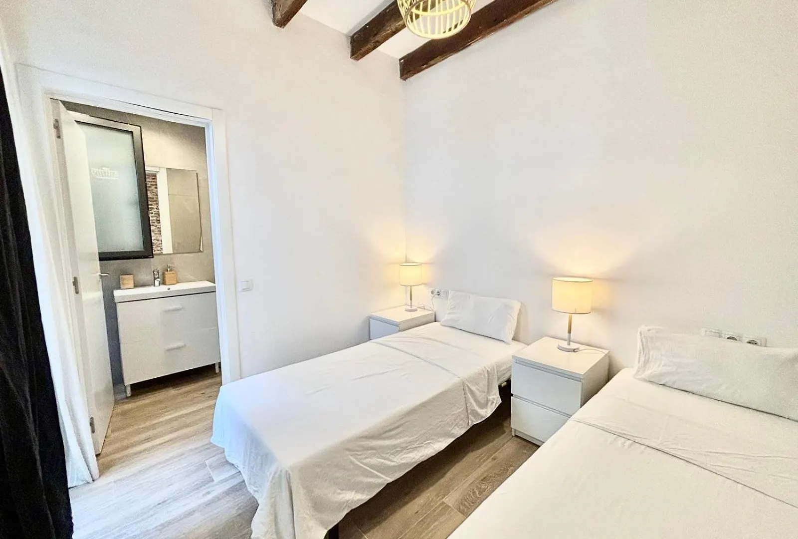 ברצלונה Piso Con Dos Habitaciones Con Camas Dobles Y Terrazas En El Poblenou דירה